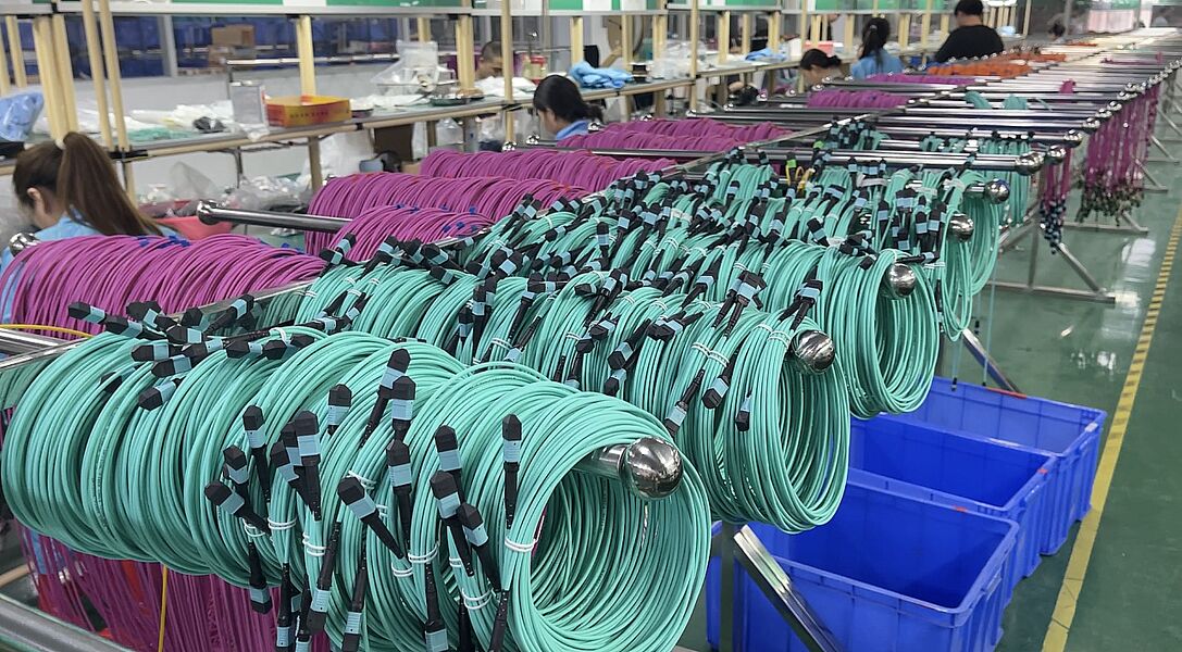 KOCENT OPTEC LIMITED lini produksi produsen