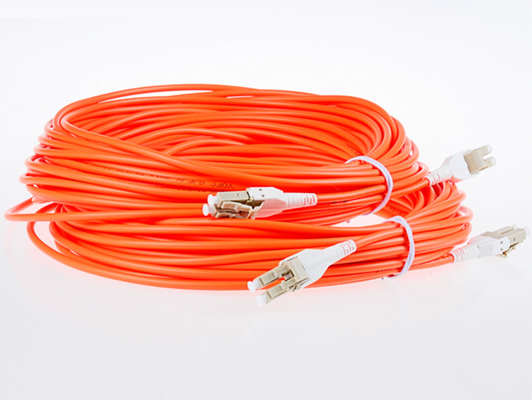 MM Multimode Simplex Fiber Optic Patch Cord WAN untuk Transmisi Data